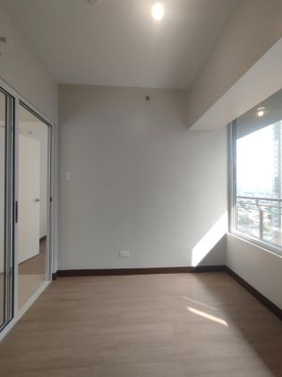 2 Bedroom Bare in The Oriana QC