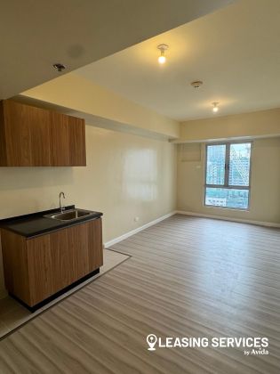 Fully Furnished Studio Unit at Avida Towers Makati Southpoint