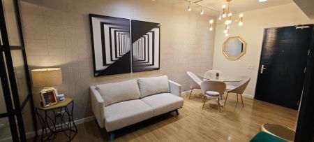 For Rent 1BR with Balcony at One Maridien for 60K mo