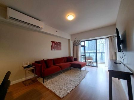Fully Furnished 3 Bedrooms in Escala Condo