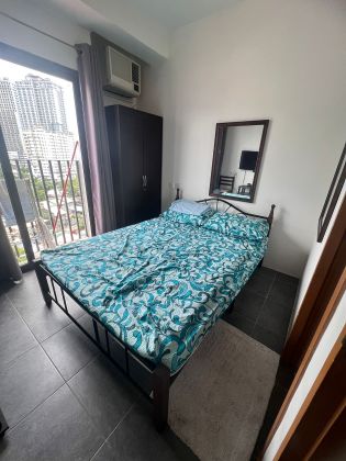Fully Furnished 1BR with Balcony in Lot 8 Condominium Cebu