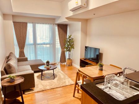 1 Bedroom for Rent in the Seasons Residences Natsu Tower