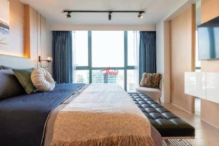 Fully Furnished 1 Bedroom Unit at One Uptown Residence for Rent