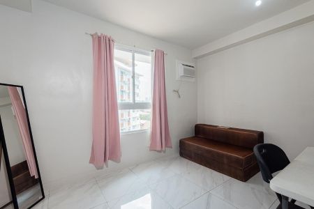 Charming Studio Unit with City Views at Casa Mira