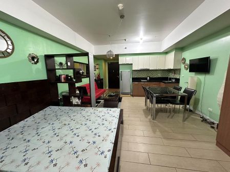 Fully Furnished Studio for Rent in Venice Residences Taguig