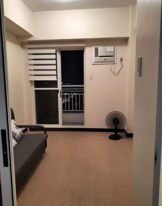Unfurnished 1BR with Balcony for Rent in Torre de Manila 