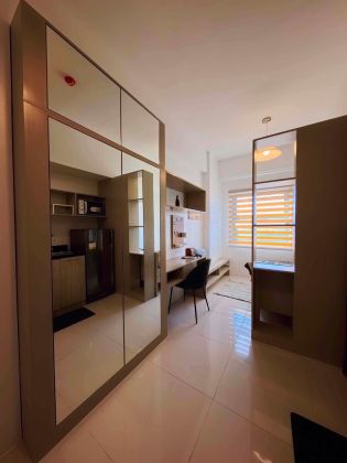 Fully Furnished Studio Unit at the Courtyard Taguig near City