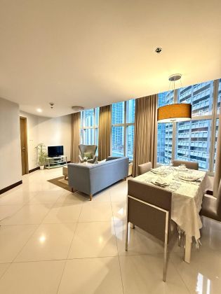 Fully Furnished 2 Bedroom Unit at One Central Makati for Rent