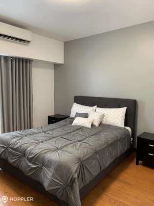 Fully Furnished 2BR at The Royalton at the Capitol Commons Pasig