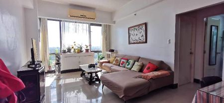 Fully Furnished 1 Bedroom Unit at Bellagio Towers for Rent