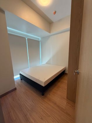 Fully Furnished 1 Bedroom Unit at Times Square West for Rent