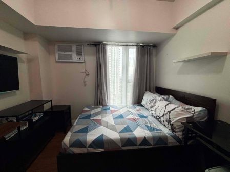 Studio for Rent in Solinea Tower 3 opposite Ayala Mall