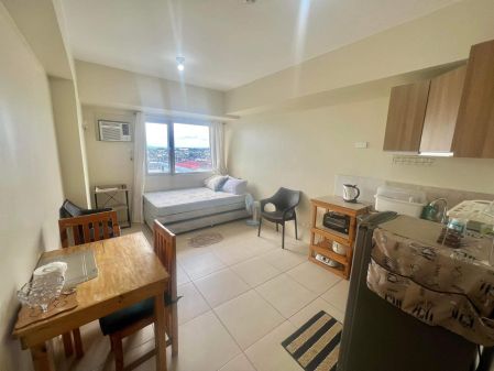 Fully Furnished Studio at Avida Towers One Union Place Arca South
