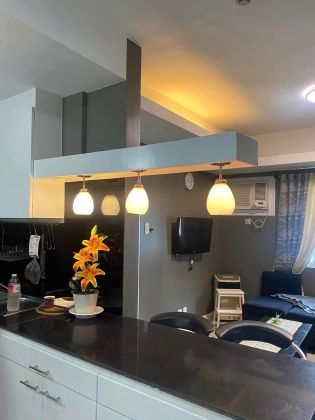 For Rent 2BR Condo in Trion Tower 1 HighStreet Bgc with Balcony