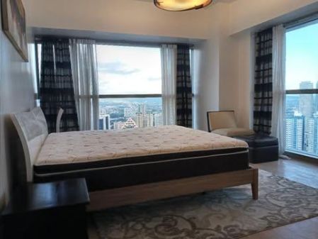 Fully Furnished 3 Bedroom Unit at One Shangrila Place for Rent