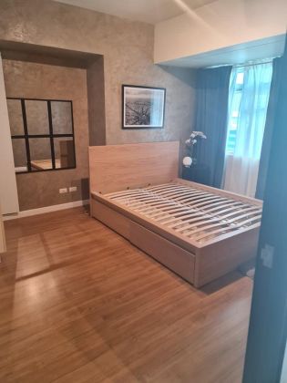 Fully Furnished 1 Bedroom Unit at Kroma Tower for Rent