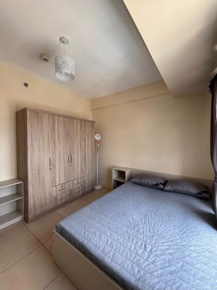 Fully Furnished 1BR with Balcony at Avida Asten for Rent