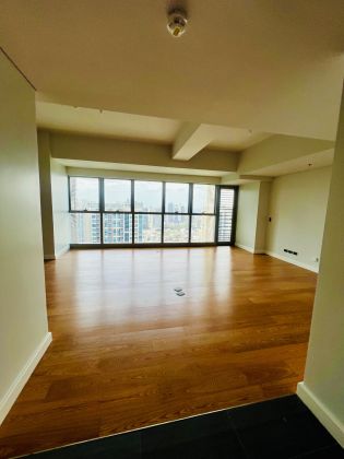 For Rent 3BR unit and Parking in The Seasons Residences BGC
