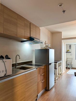 For Rent converted 1BR in the Rise East Wing Makati