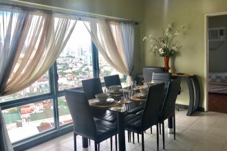 Condo for Rent near Rockwell and Greenbelt