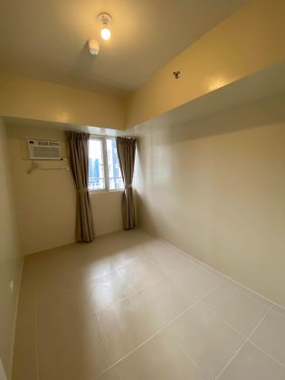 For Rent 3BR Unit in Avida Turf Tower 2 Bgc for only 50K Monthly