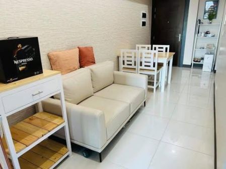 Fully Furnish 1 Bedroom Unit @ Uptown Parksuites Tower 1