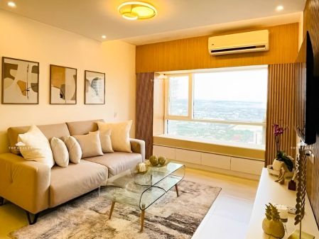 The Royalton Capitol Commons 2 Bedroom Condo for Rent Pasig