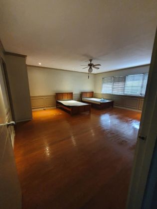 4BR Semi Furnished For Rent in Valle Verde 2