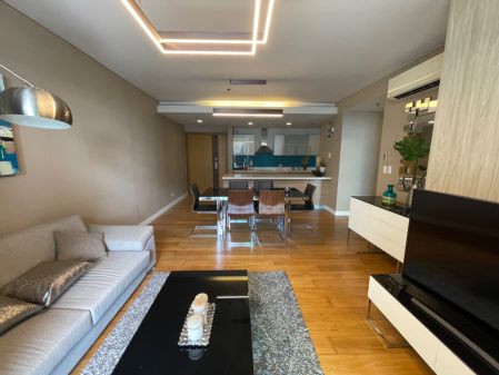 1 Bedroom Furnished Unit in Park Terraces Makati