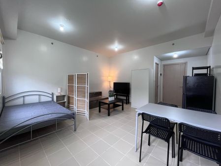 Semi-furnished Studio Unit at Cheer Residences for Rent