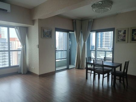 Shang Salcedo Place 2 Bedrooms