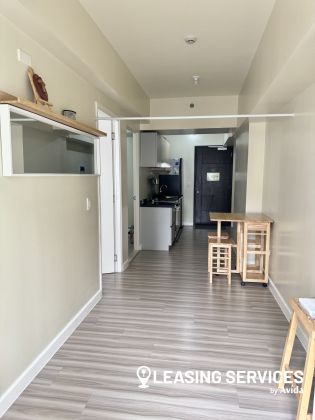 Upgrade your Space Premium 1BR with Balcony 33 3sqm