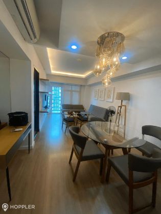 1BR Condo for Rent in The Meranti at Two Serendra BGC