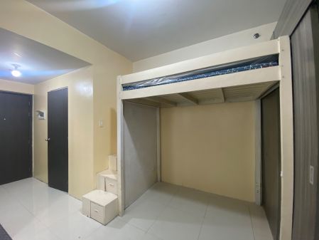 Fully Furnished 1 Bedroom Unit at Green Residences for Rent