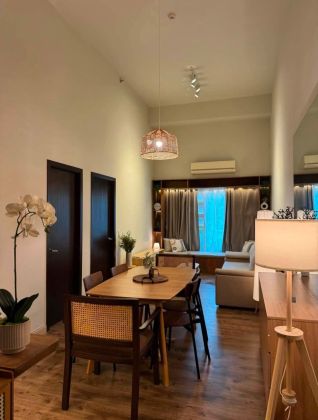 Fully Furnished 1 Bedroom Unit at Kroma Tower for Rent