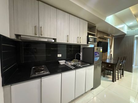 Cozy 1BR Corner Unit Green Residences