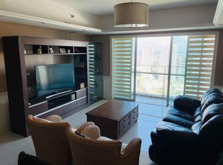 Fully Furnished 2 Bedroom for Rent in St Francis Shangri La Place