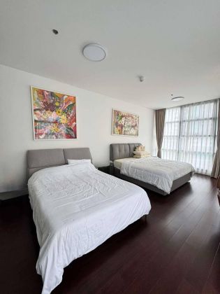 Semi Furnished 4 Bedroom Unit at Garden Towers for Rent