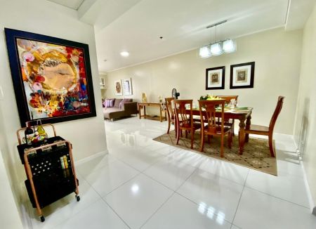 For Rent Spacious 1 Bedroom Fully Furnished Unit with Parking