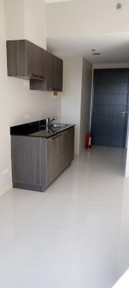 Semi Furnished Studio for Rent in Vista Shaw Mandaluyong