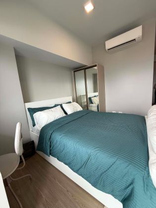 Executive Studio for Rent at Uptown Arts Residences in BGC