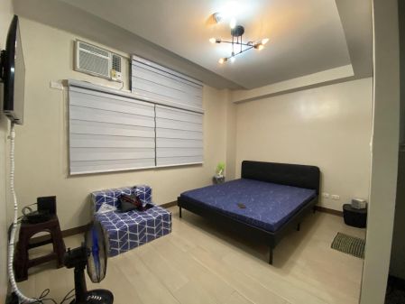 Fully Furnished Studio Unit in San Antonio Residence Makati City