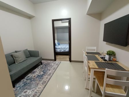 Fully Furnished 1BR in Park McKinley West Fort Bonifacio Taguig