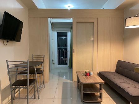 1BR Fully Furnished Unit with Balcony for Rent at Jazz Residences