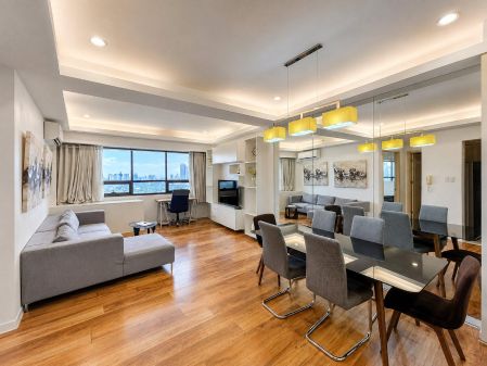 1BR at Icon Residences