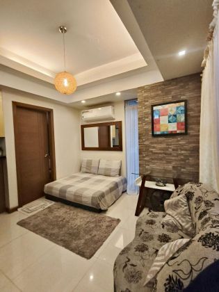 For Lease Never Been Tenanted Condo in Venice Residences