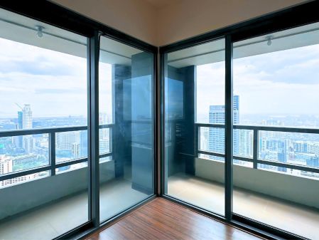 2BR with Balcony Unfurnished High Floor at Shang Salcedo Makati