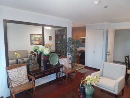 Furnished 1 Bedroom Condo with Lake views near Makati Med
