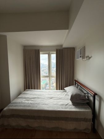 Fully Furnished 1 Bedroom Unit at Times Square West for Rent