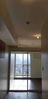 1 Bedroom Prisma Astra Tower with balcony